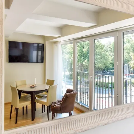 In The Center Of Appartement *